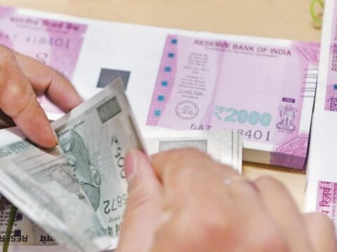 Centre likely to hike dearness allowance for govt employees by 4 per cent