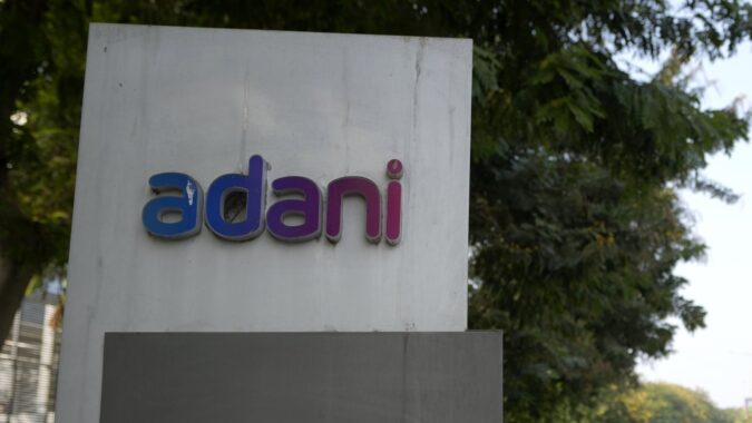 Adani Enterprises calls off FPO, to return money to investors