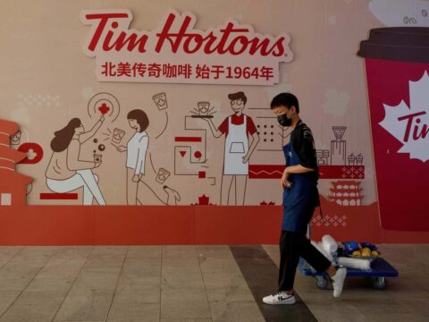 Coffee trumps economic crisis as Tim Hortons opens in Pakistan