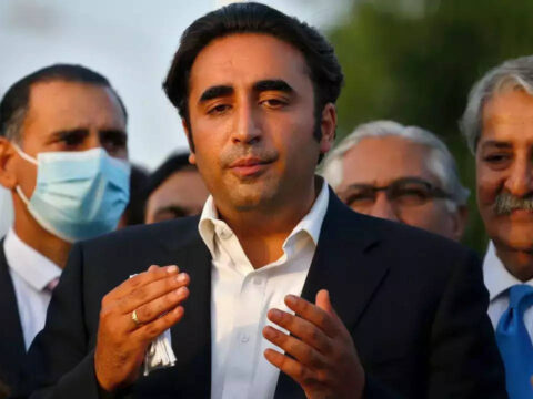 After Musharraf's death, Bilawal changes Twitter profile picture to photo of Benazir and Nawab Bugti