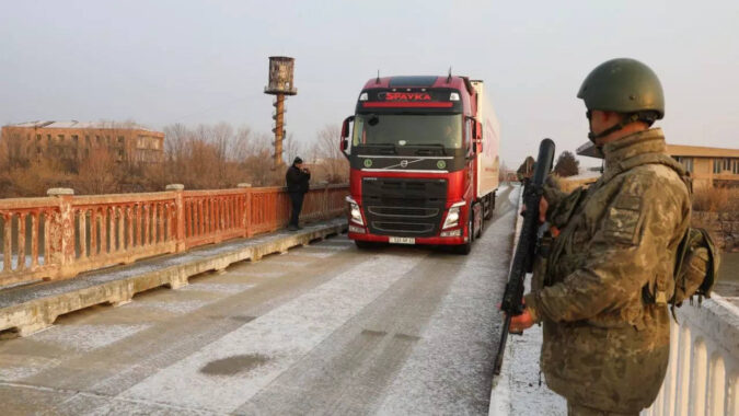 Armenia: Turkey-Armenia gate opens for first time in decades to allow aid