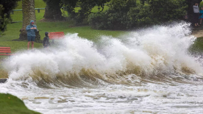 New Zealand city grinds to halt as deluge from cyclone looms