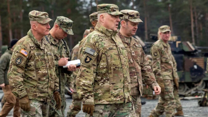 First class of Ukraine fighters finishes advanced US training