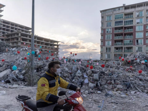 Turkey clears away rubble from earthquake, rescue efforts wind down