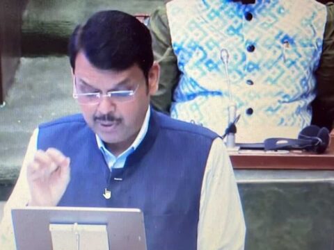 Maharashtra budget: Financial aid for girls, cash for farmers. Top points