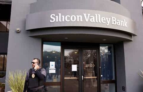 A security guard stands outside of the entrance of the Silicon Valley Bank headquarters in Santa Clara, California, U.S.(REUTERS)