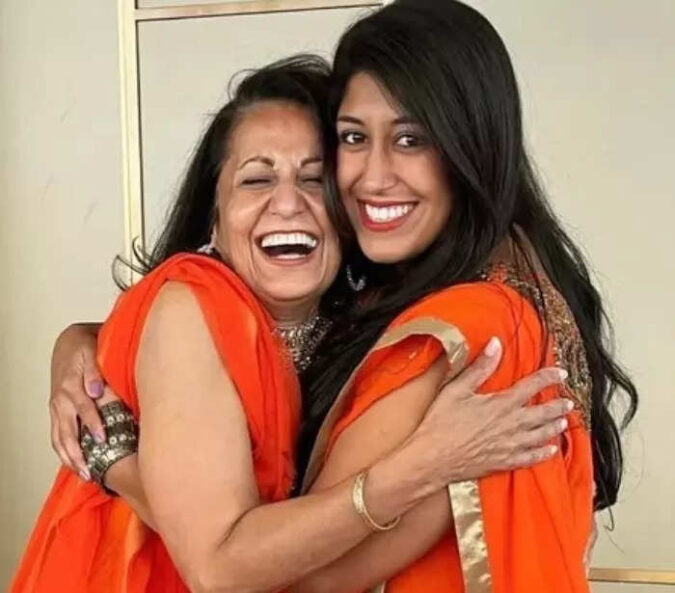 Indian-origin woman killed, daughter injured in plane crash in US