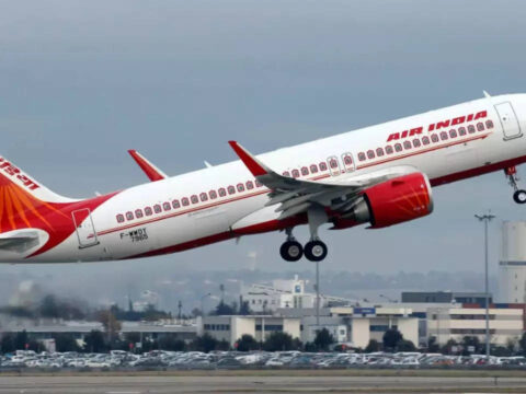 AI hands over unruly flyer who smoked on London-Mumbai flight to cops