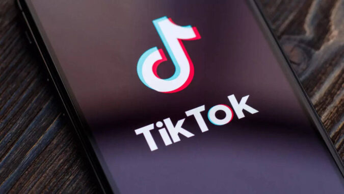 Tiktok: UK bans TikTok on government devices