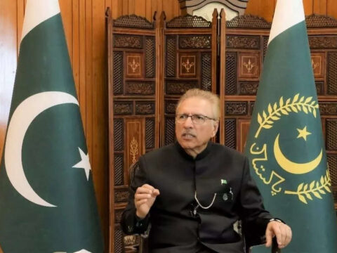 Pakistan President calls on political leaders to steer country out of misery