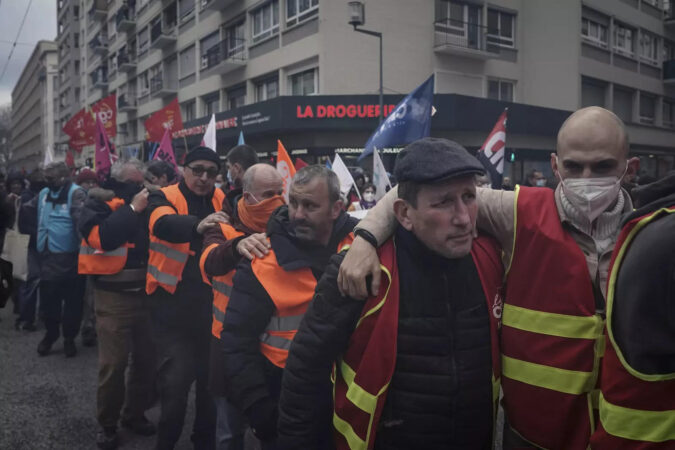 Macron: Dozens arrested in French protests after Macron govt survives no-confidence vote