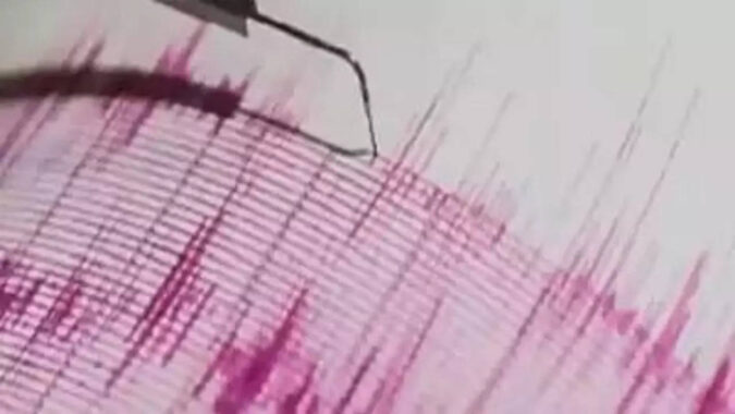 2 dead as powerful 6.8 magnitude earthquake jolts Pakistan