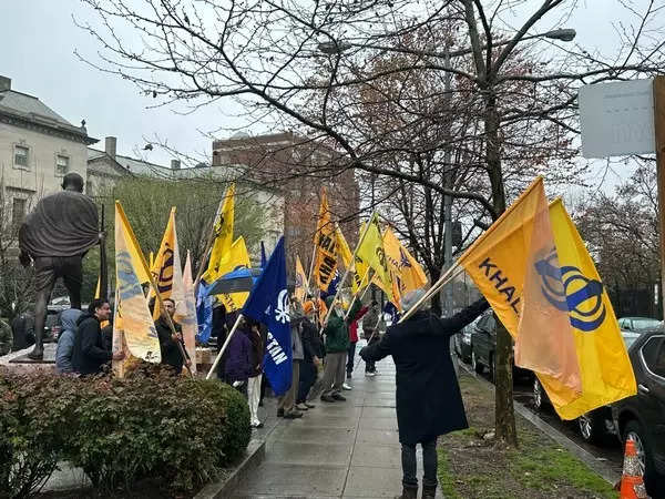 Khalistan supporters try to incite violence at Indian embassy in Washington; Secret Service, police foil their bid