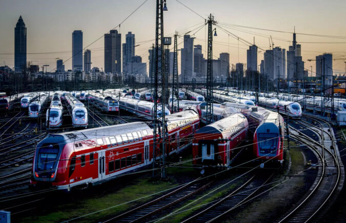 Germany: Strike over pay paralyzes rail, air travel in Germany