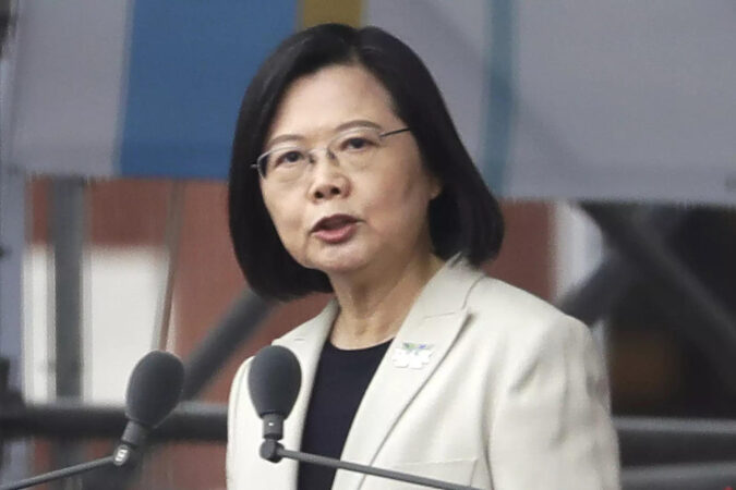 Taiwan Threatens China: Taiwan president defiant after China threatens retaliation for US trip