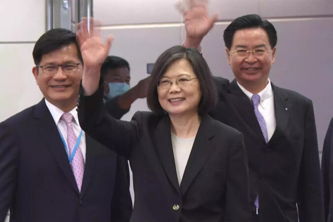 Taiwan: Taiwan leader's US meeting plans draw Chinese threat