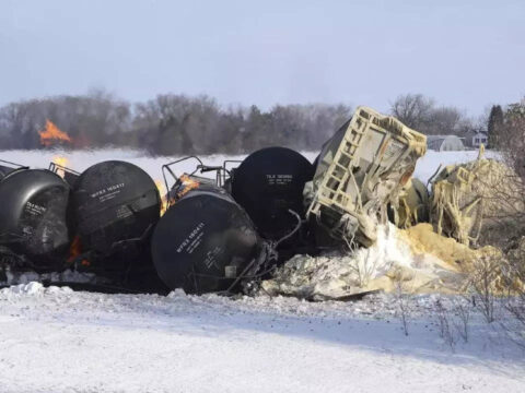 Minnesota derailment spills ethanol, prompts evacuations