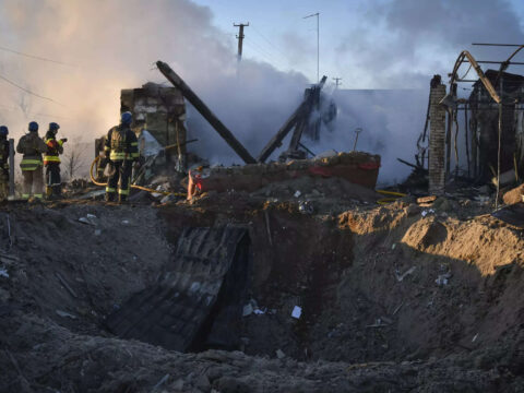 Ukraine: Russia sends bombs as Ukraine marks grim Bucha anniversary