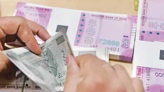 Unless there is a big surprise in U.S. inflation data, the rupee should hold the 82.40-82.90 range, a trader at a Mumbai-based bank said. (File)