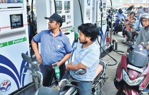 What are the latest fuel rates in your city? Check here (Representational Image)(HT File Photo)