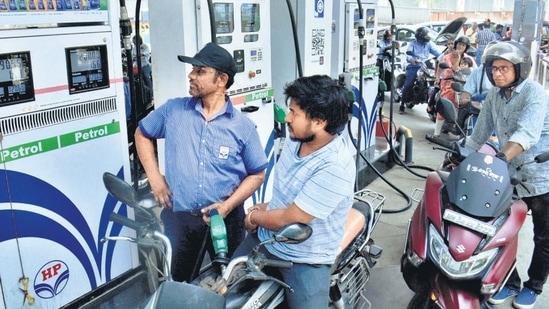 What are the latest fuel rates in your city? Check here (Representational Image)(HT File Photo)