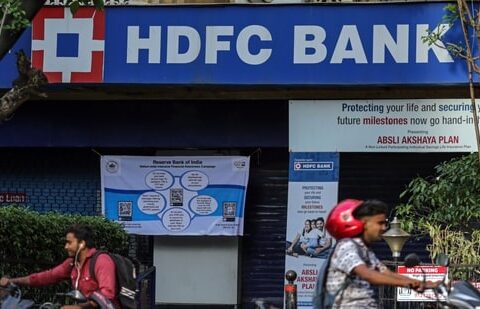 A HDFC Bank Ltd. branch in Mumbai, India, on Friday, April 14. (Bloomberg)