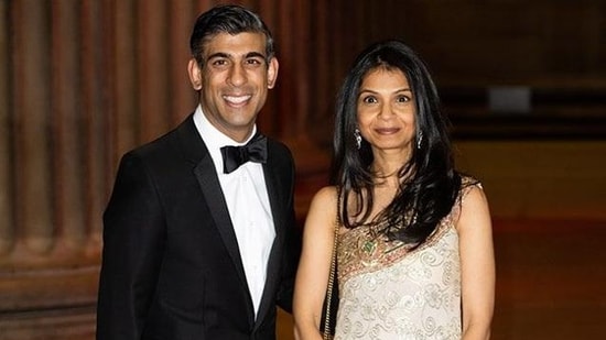 UK PM Rishi Sunak with wife Akshata Murty. (Twitter)