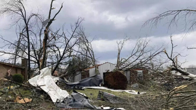 Little Rock Tornado: Tornadoes strike Arkansas, Illinois; 4 dead, dozens injured