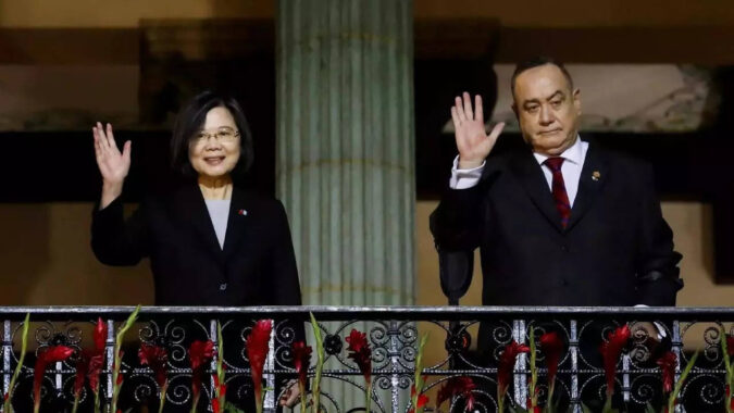 Taiwan: After contentious US visit, Taiwan's president arrives in Central America