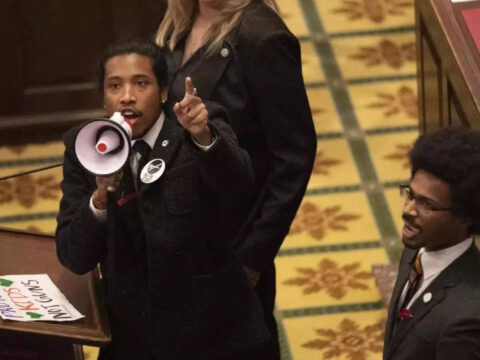 Protest In Capitol.: Tennessee House moves to expel 3 Democrats after gun protest