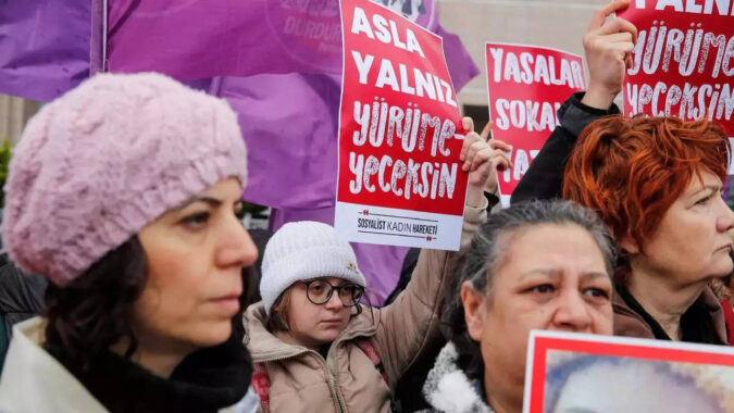 Turkey: Families of murdered women defend anti-femicide group in Turkey court