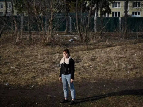 Russian Girl Who Drew A Picture Against War: Russian girl who drew a picture against war faces custody battle