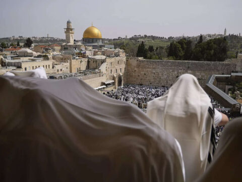 Syria: Tensions build near Jerusalem shrine as Israel strikes targets in Syria