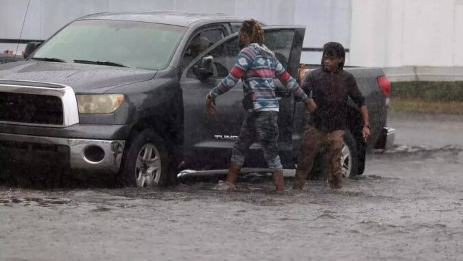 South Florida Storm: Torrential storms batter South Florida, close key airport