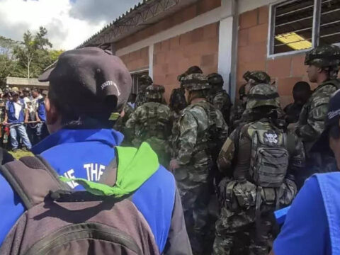 Indigenous: Indigenous protesters free 17 kidnapped Colombian soldiers