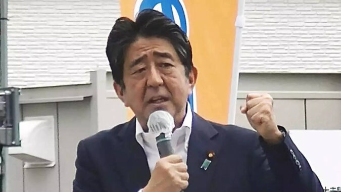 Japan PM Resumes Campaigning After Blast Incident: Japan PM resumes campaigning after blast incident