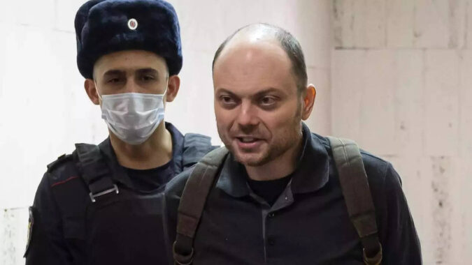 Who Is Kremlin Critic Vladimir Kara-Murza?: Who is Kremlin critic Vladimir Kara-Murza?