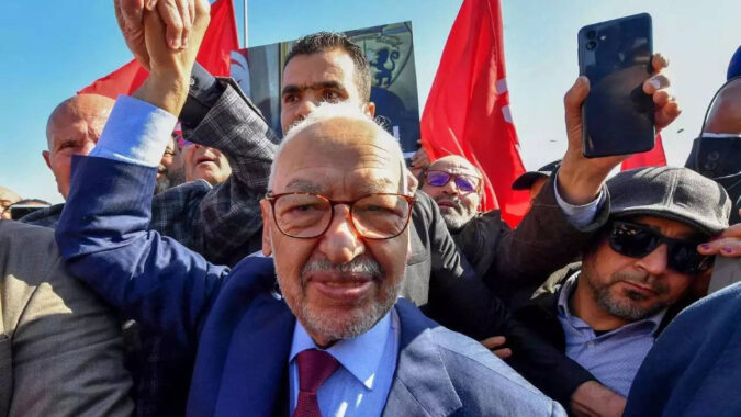 Tunisia Shuts Offices Of Opposition Party Ennahdha: Tunisia shuts offices of opposition party Ennahdha