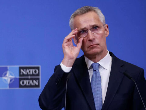 Nato: Nato chief Stoltenberg visits wartime Ukraine