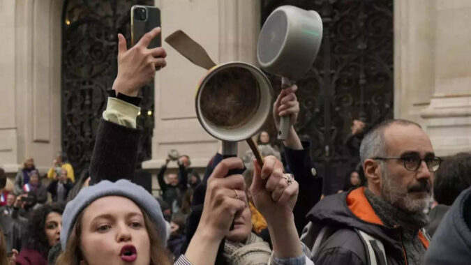 Pot Became A Global Protest Symbol: Put a lid on it! How the pot became a global protest symbol