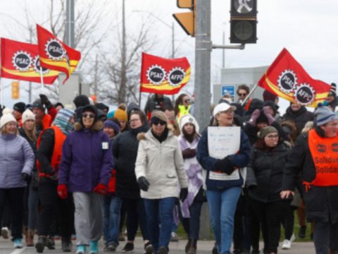 Govt workers strike in Canada snags immigration processing