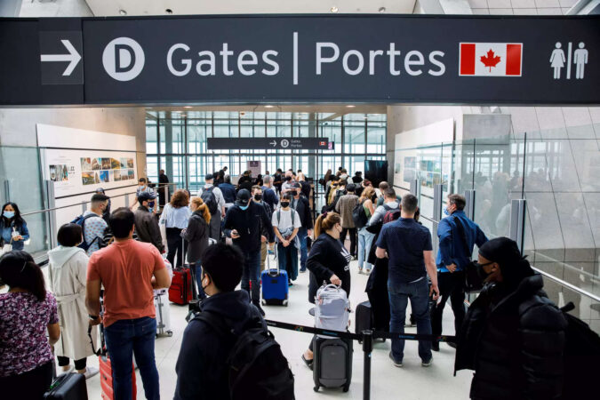 Police investigating $15 million gold heist at Toronto airport