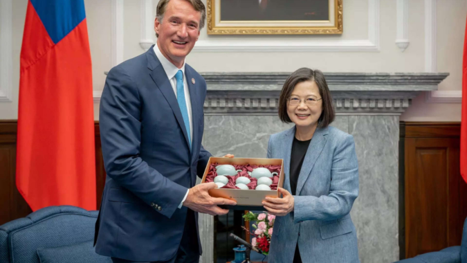 Taiwan: Virginia governor, Taiwan President meet in Taipei