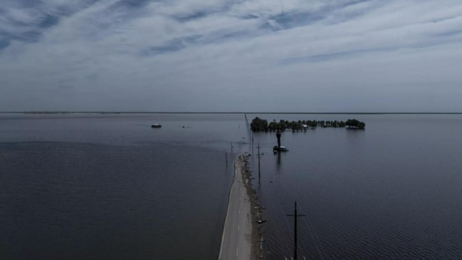 As epic snow melts, a California community braces for floods