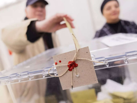 Turkish citizens abroad begin voting in national election