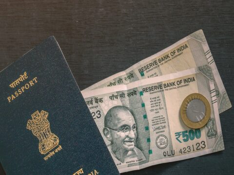 Forex cards, travel cards fee should be settled in rupees, not in foreign currency: RBI