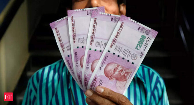 Voiding Rs 2,000 note unlikely to hit money supply: Officials