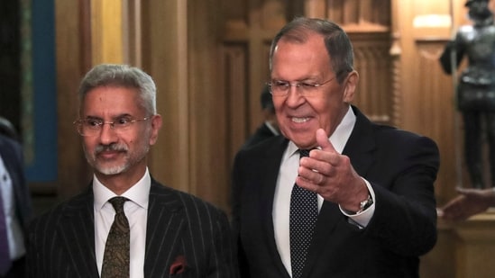 Russian foreign minister Sergei Lavrov with his Indian counterpart S Jaishankar.(REUTERS)