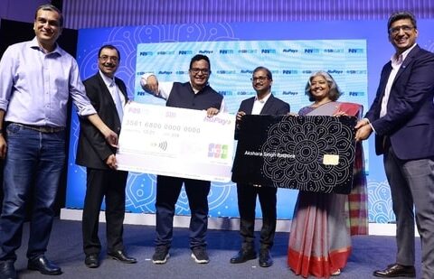 Paytm CEO Vijay Shekhar Sharma launches Paytm SBI Card on RuPay network at an event in Mumbai on Thursday.