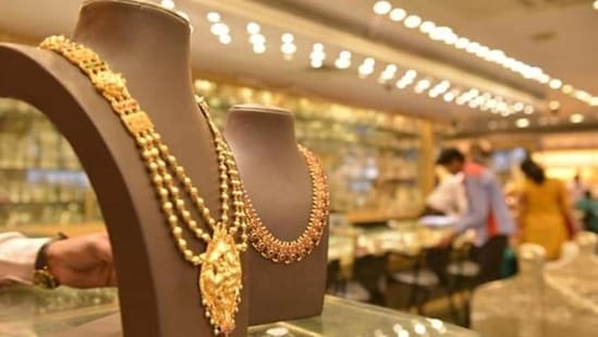 The price of 24 carat gold also recorded a slight increase on Wednesday.(Mint file)